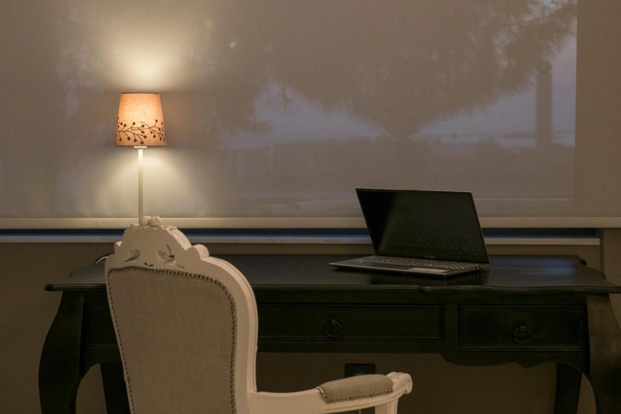 Aval Riviera Apartment ลาโกนิสซี ภายนอก รูปภาพ